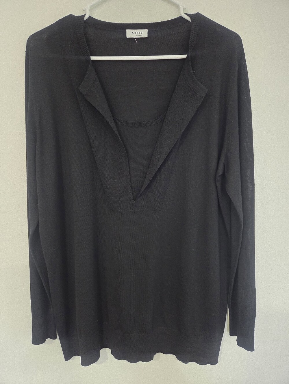 Akris Punto 100% Wool Longsleeve Top